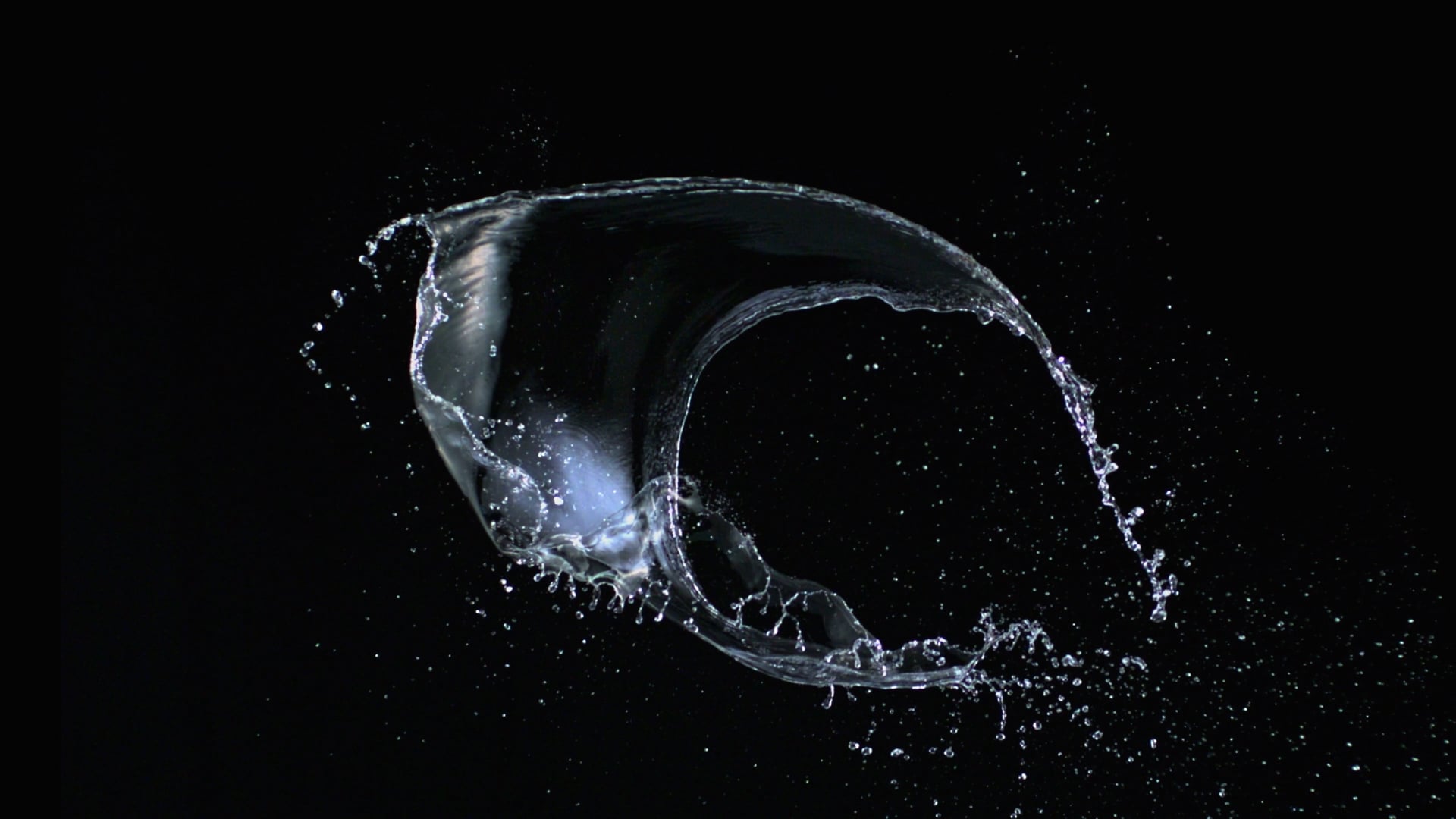 Impactinator Pantalla táctil Love Water un agua que salpica en el aire